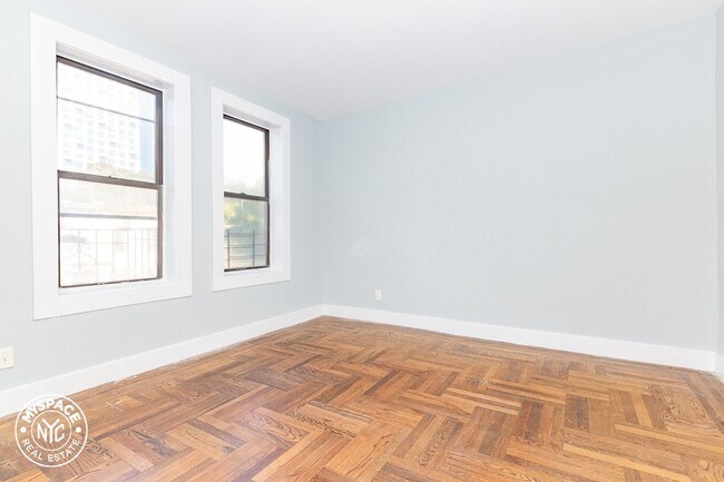 Building Photo - 110 Martense St
