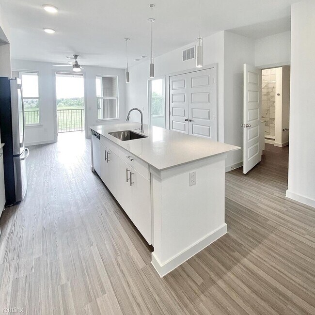 Foto del edificio - 1 br, 1 bath Condo - 1300 Rauscher RD Flat...
