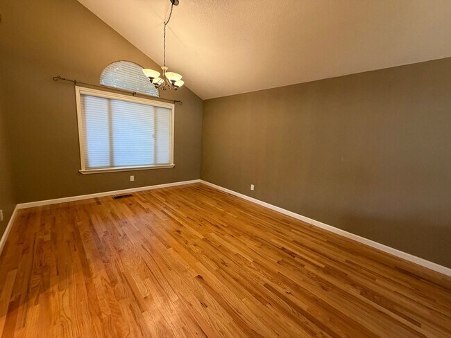 Foto del edificio - 3113 Sweet Clover St