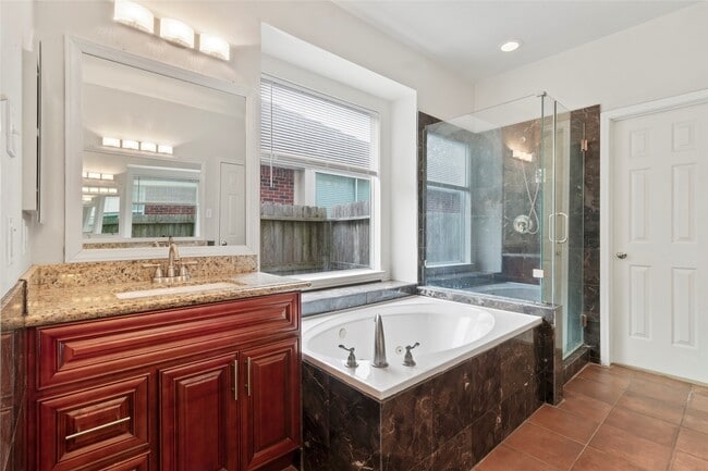 Foto del edificio - 1019 Norfolk Dr