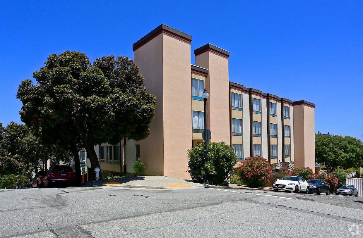 Primary Photo - 3590 21st St
