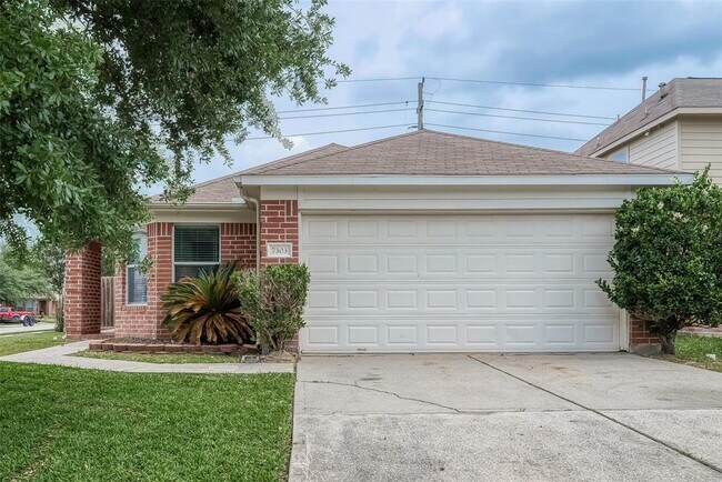 Building Photo - 7303 Foxvista Ln