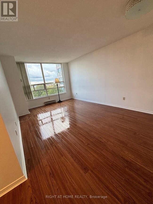 Building Photo - 250 Webb Dr