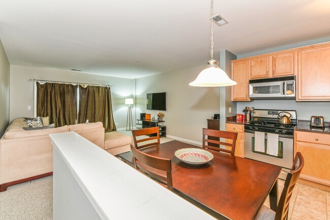 Building Photo - 9440 S 51st Ave