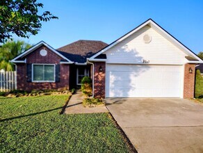 Building Photo - 311 Ketch Ct