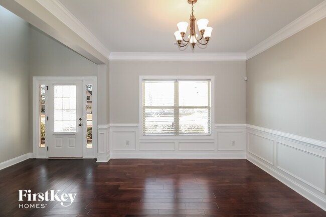 Foto del edificio - 1810 Cedar Oaks Ln