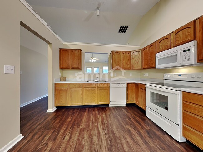 Foto del edificio - 542 Kennard Ln