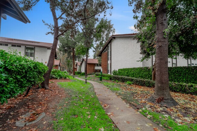 Foto del edificio - 31580 Agoura Rd