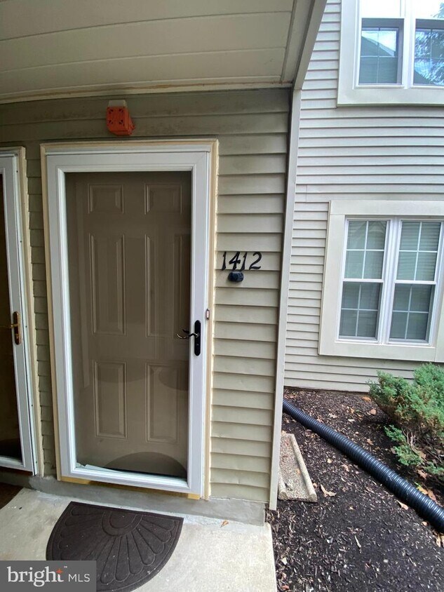 1412 Society Pl Unit D2, Newtown, PA 18940 Room for Rent in Newtown