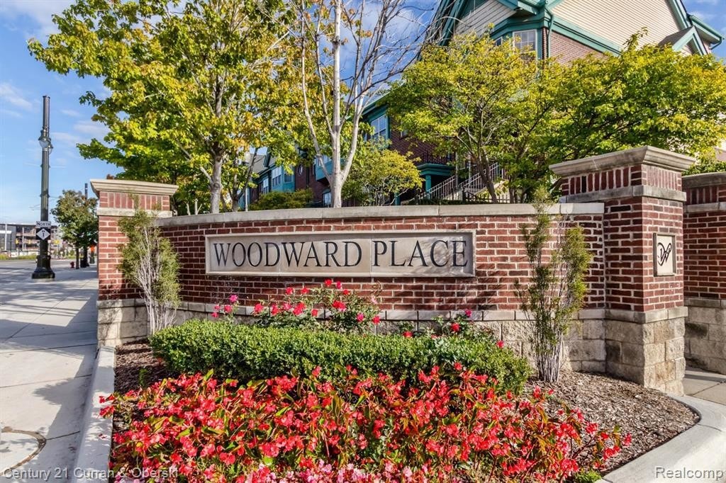 Primary Photo - 2460 Woodward Ave