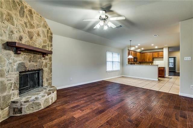Building Photo - 811 Creekside Dr