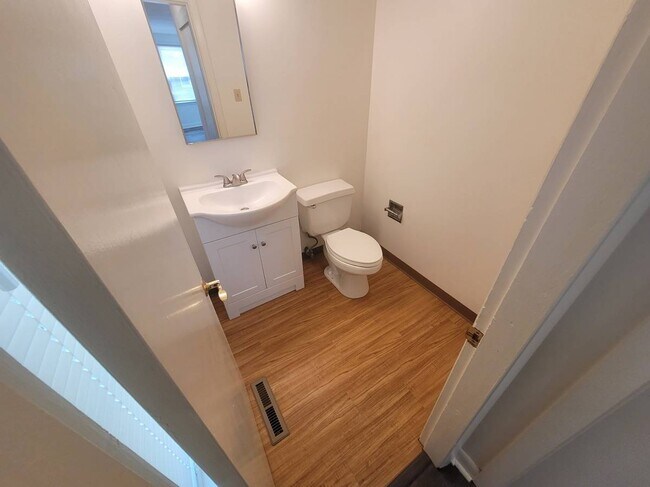 Foto del edificio - 7 Krampf Cir