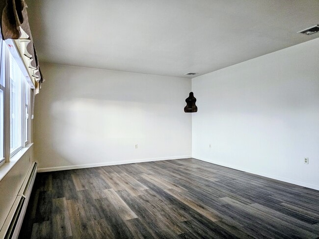 Foto del edificio - 3 Hillcrest Ave