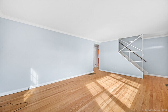 Foto del edificio - 680 Jennings Rd