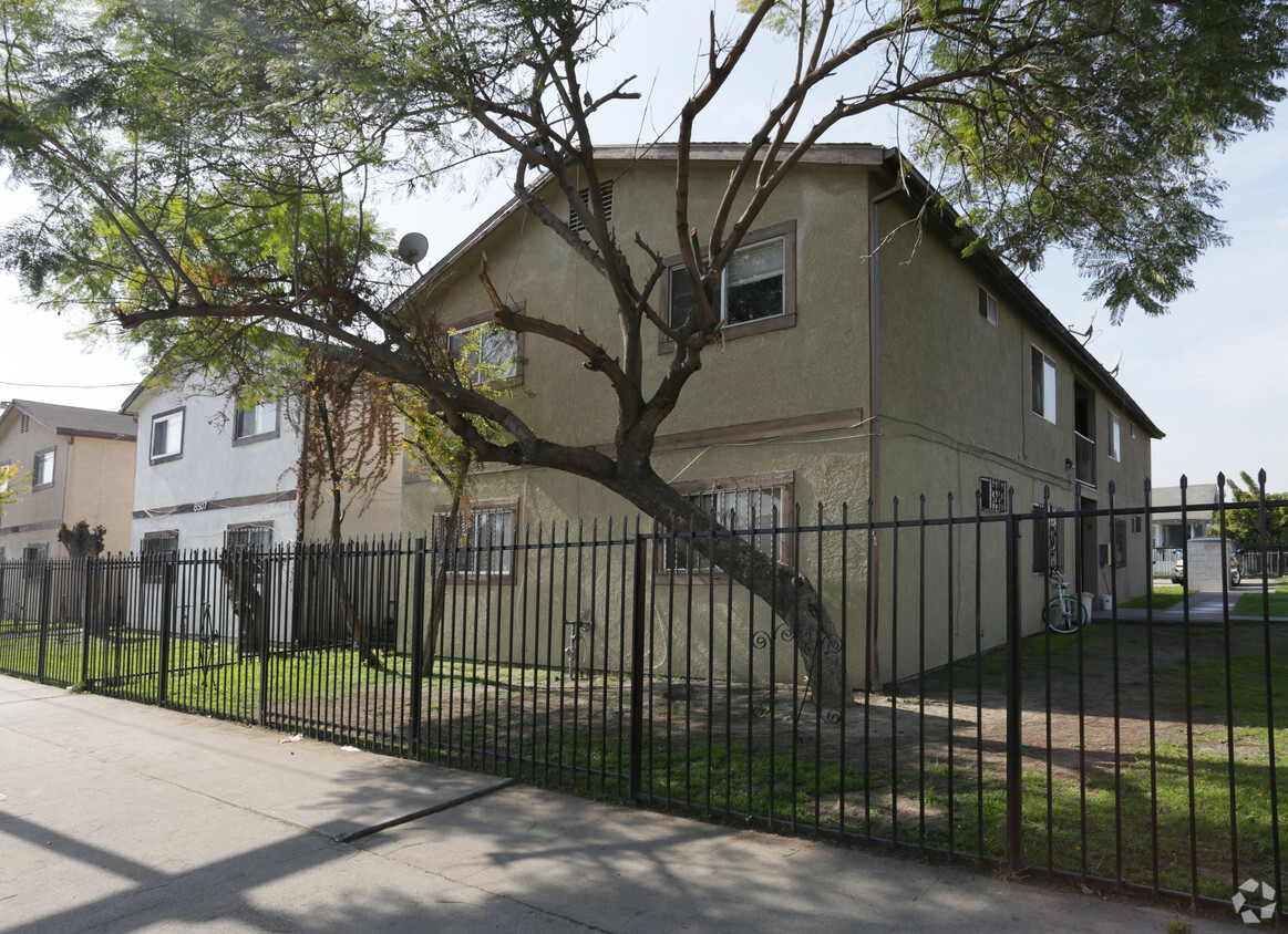 Primary Photo - Main Street Apartments