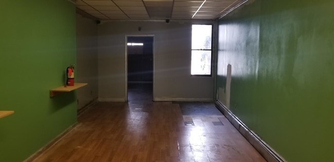 Building Photo - 4627 Pennington Ave