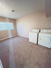 Building Photo - 11 California