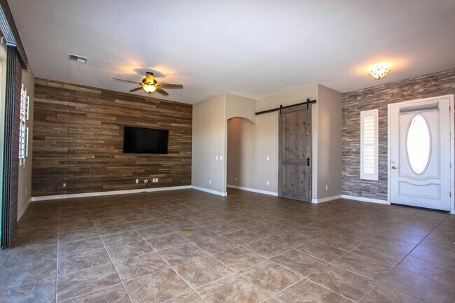 Building Photo - 4 Bedroom Home in Granville