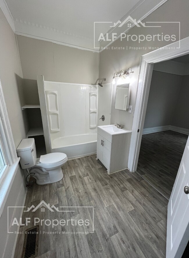 Foto del edificio - Charming 2-bedroom, 1-bath home in the Heart of Downtown