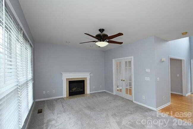 Building Photo - 10402 Friarsgate Rd