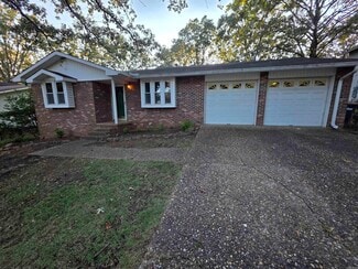 Building Photo - 8303 Pennwood Dr