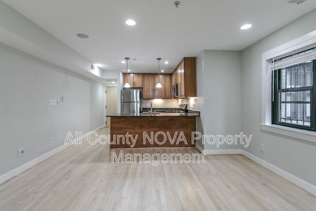 Photo - 1323 K St SE Apartment