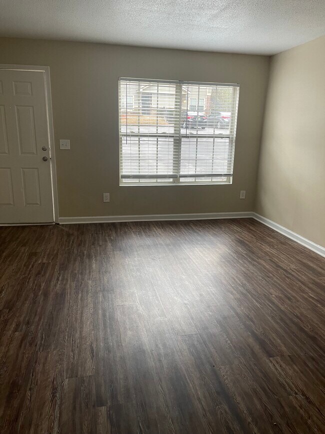 Sala de estar - Clover Leaf Apartment Homes