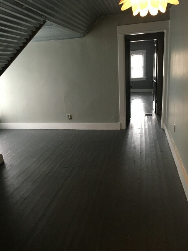 Living Room - 1679 Bryden Rd