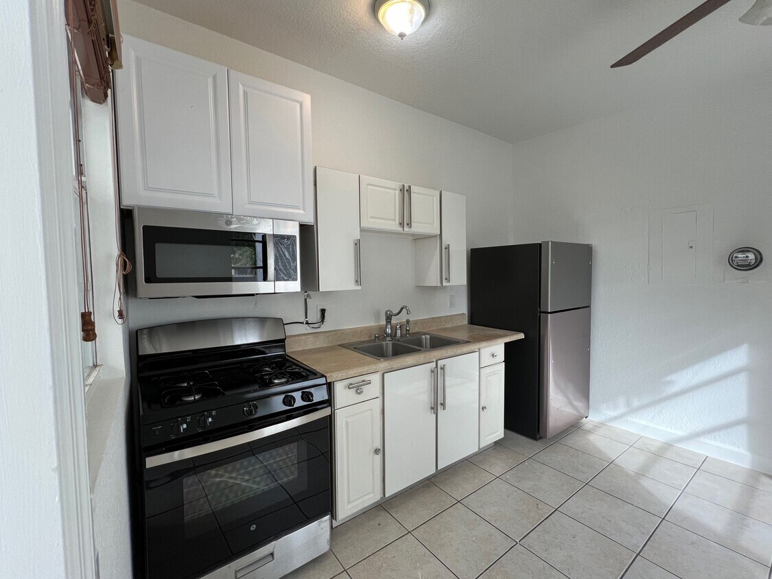KITCHEN - 3620 NW 19th St