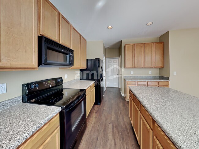 Foto del edificio - 6001 Ricker Rd