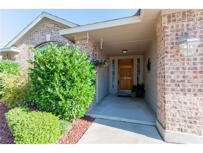 Foto del edificio - 11604 Fletcher Hall Ln
