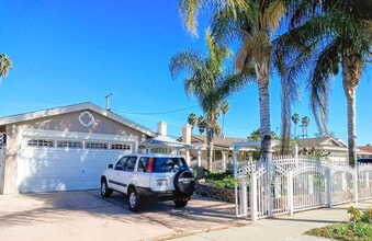 Building Photo - 2042 Terilyn Ave