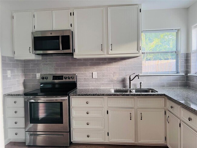 Foto del edificio - 9320 Scranton St