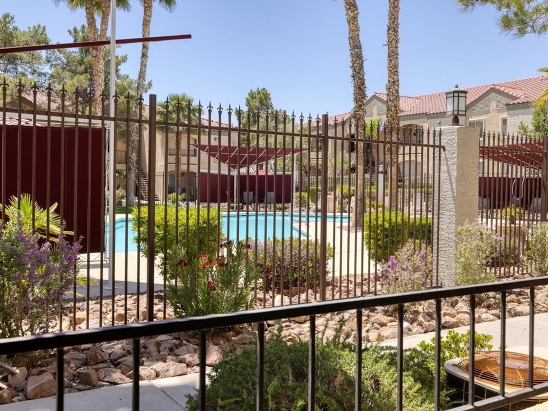 Building Photo - UTILITIES INCLUDED – FULLY FURNISHED 1BR IN LAS VEGAS