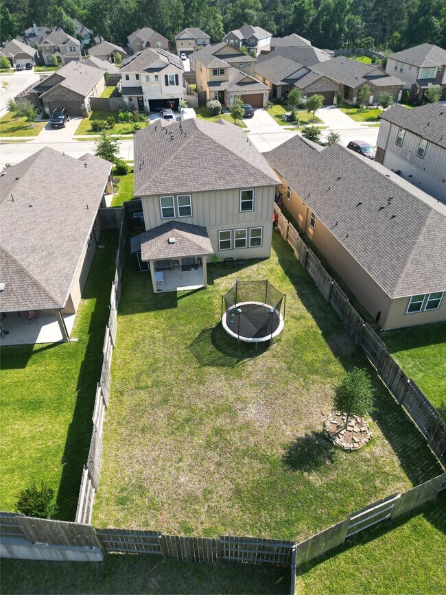 Foto del edificio - 7010 Silverleaf Oak St