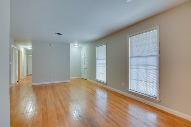 Building Photo - 2710 Glenn Hills Dr