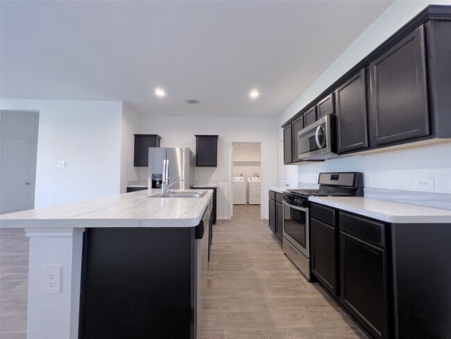Foto del edificio - 14927 Cypress Holw Dr