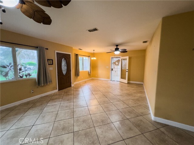 Foto del edificio - 4619 Whistler Ave