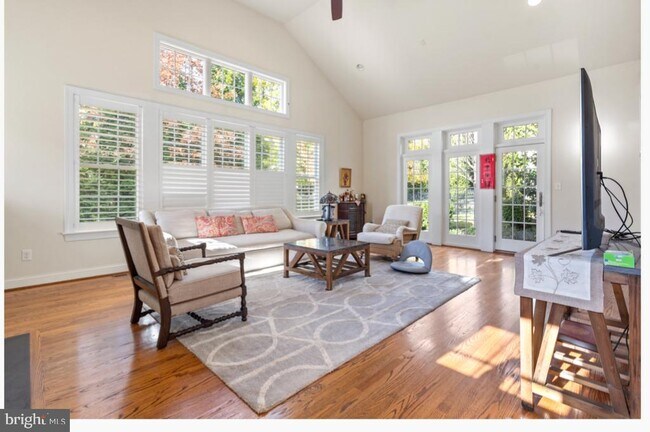 Foto del edificio - 100 Braebank Ln