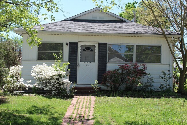 Building Photo - Alcoa City Rental Available Now