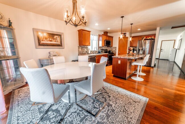 Foto del edificio - Lynnwood Home