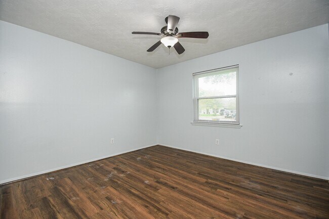 Foto del edificio - 14323 Quiet Town Ln