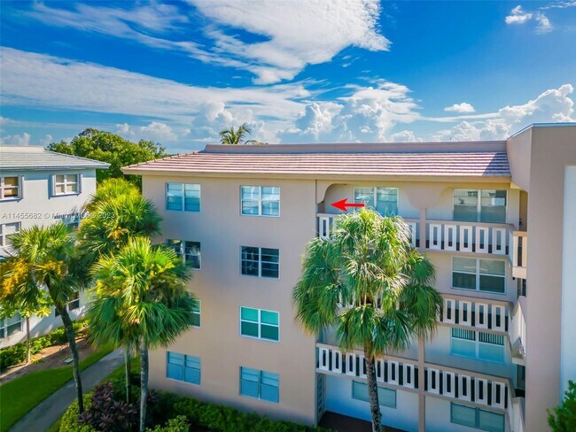 Building Photo - 2802 Victoria Way