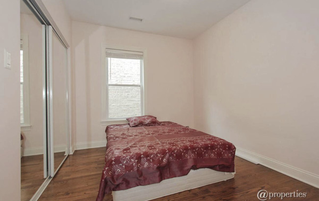 Foto del edificio - 4820 W George St