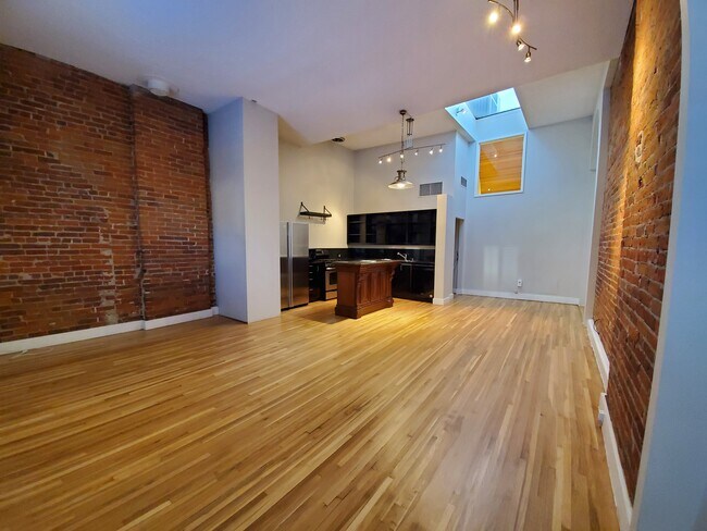Foto del edificio - 1744 Blake St