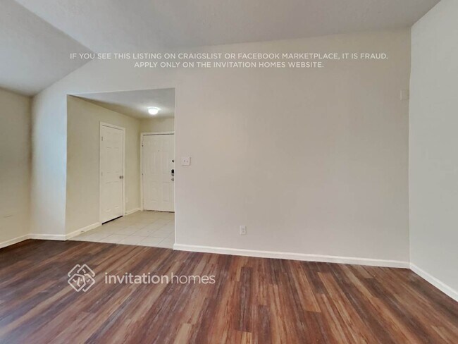 Foto del edificio - 8563 Chaletford Dr