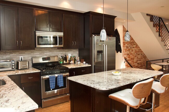 Foto del edificio - 2128 1st St NW