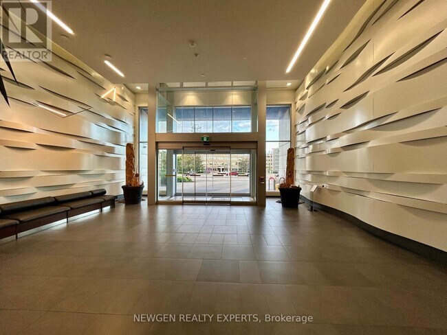 Building Photo - 2520-2520 Eglinton Ave W