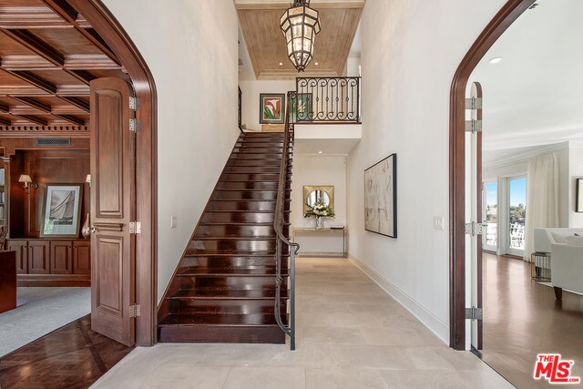 Foto del edificio - 980 Stradella Rd