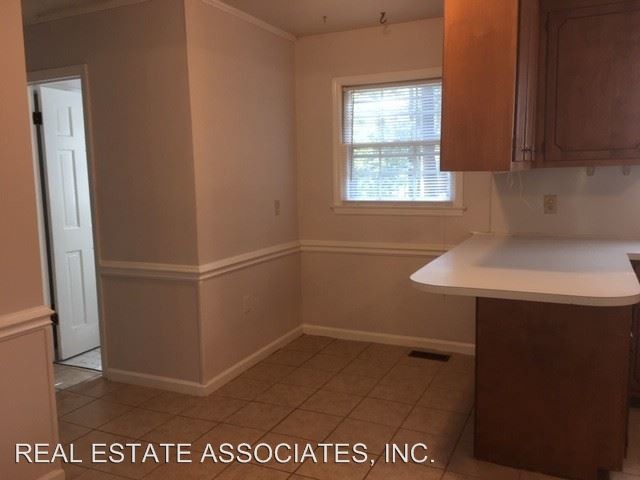 Building Photo - 4 br, 2.5 bath House - 2323 Cardinal Drive